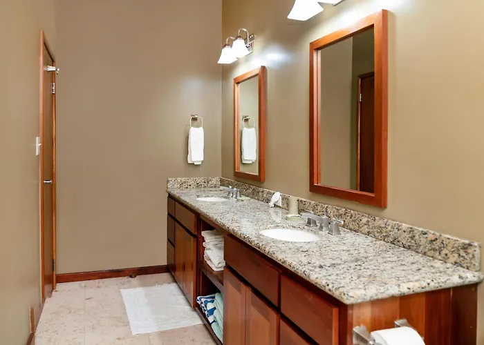 Residences At Barrier Reef 8c Oceanview 2 Bedroom By Floreo * San Pedro (Ambergris Caye)